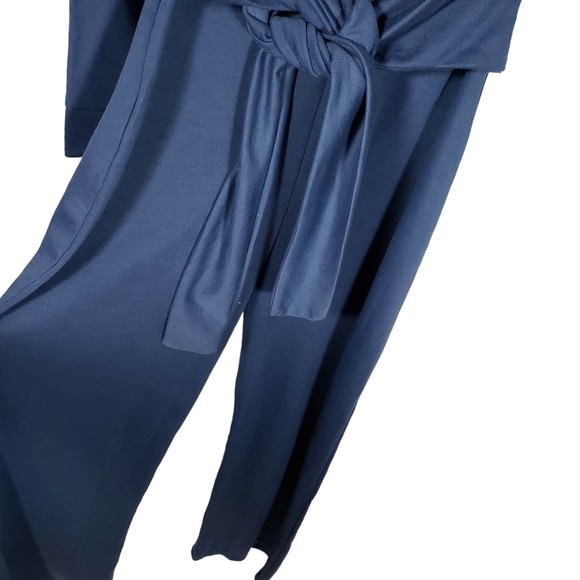 Pretty Little Thing Women's size 10 Blue Long Sleeve Off Shoulder Jumpsuit - Picture 6 of 9